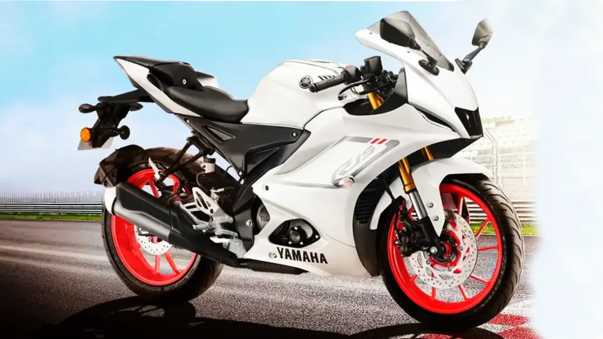 Yamaha R15 V4